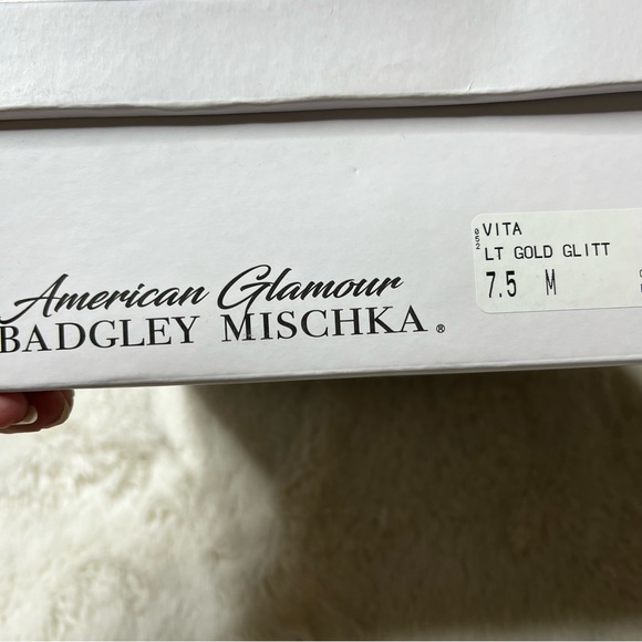 IOB Badgley Mischka Vita Open Toe Ankle Strap Stiletto Heels Gold Glitter 7.5 - Picture 13 of 14
